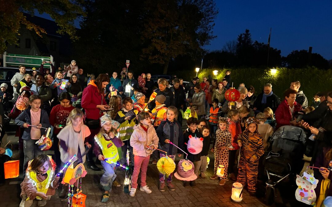 Ein leuchtendes Ereignis: Der traditionelle Laternenumzug der Arge Alexanderstraße 2024